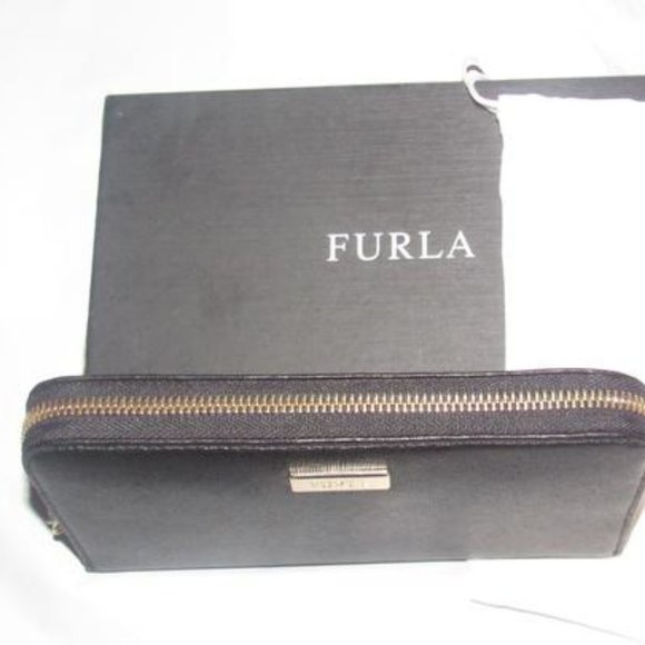 Furla Black XL Leather Checkbook Zip Around NWT Wallets